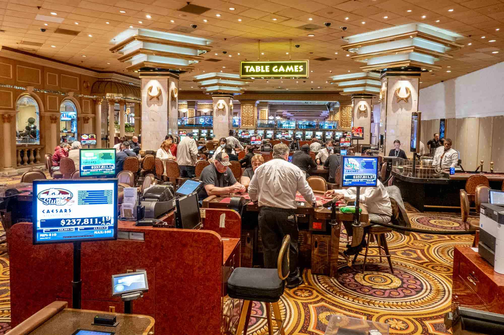 Slot Oyunlarına Giriş: Stratejik Adımlar ve İpuçları